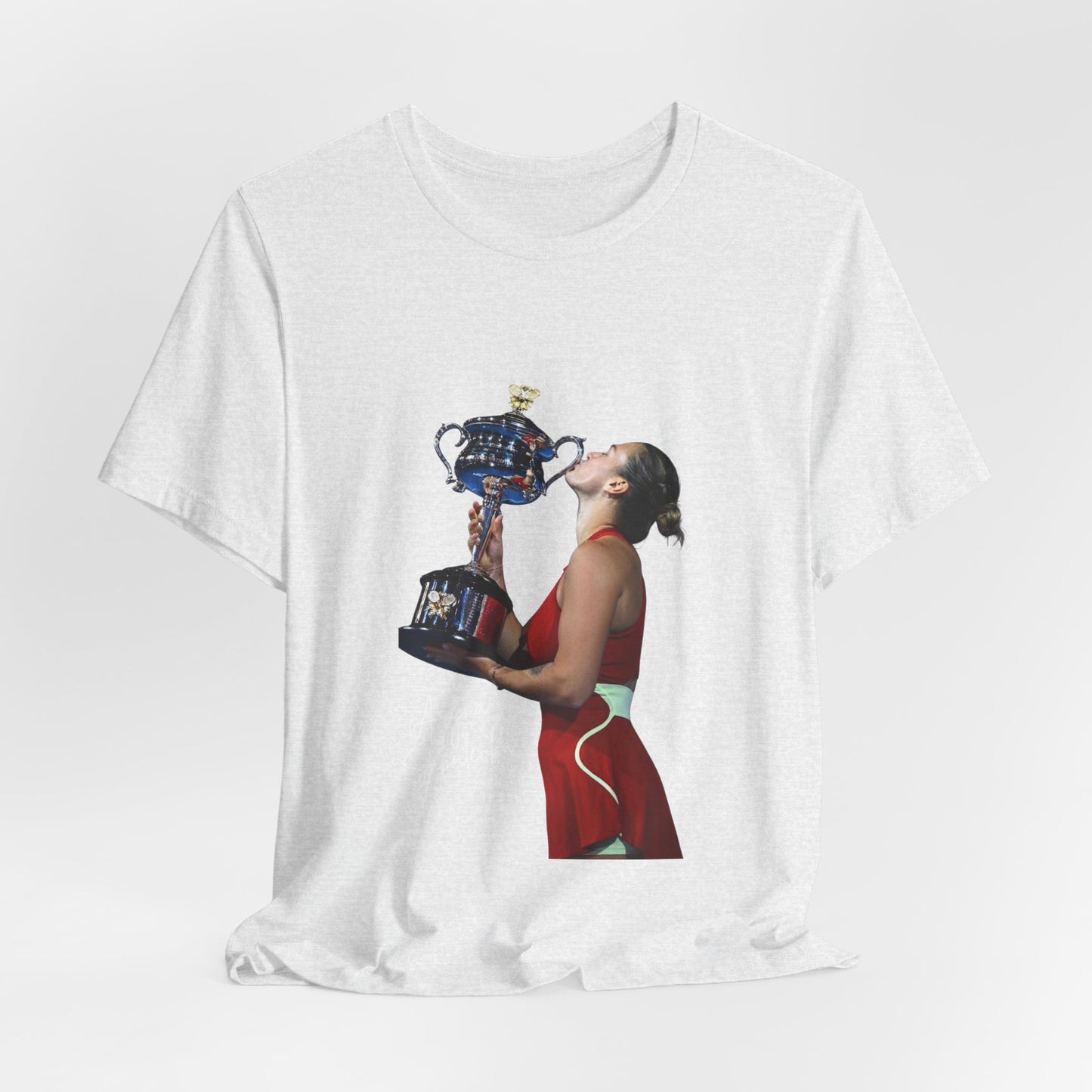 Tennis Champion Sabalenka — Woman Kissing Trophy Graphic T-Shirt