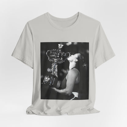 Tennis Champion Sabalenka — Wimbledon trophy moment graphic T-Shirt