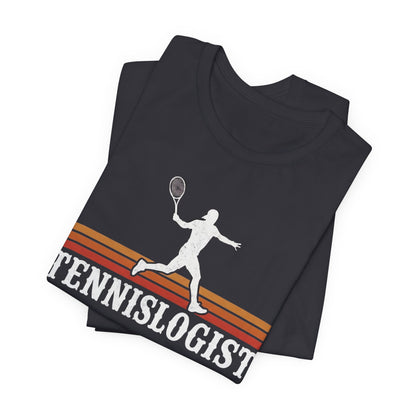 Tennislogist T‑Shirt – Retro Tennis Player Graphic Tee for Coaches & Fans