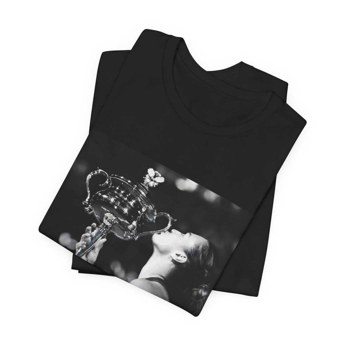 Tennis Champion Sabalenka — Wimbledon trophy moment graphic T-Shirt