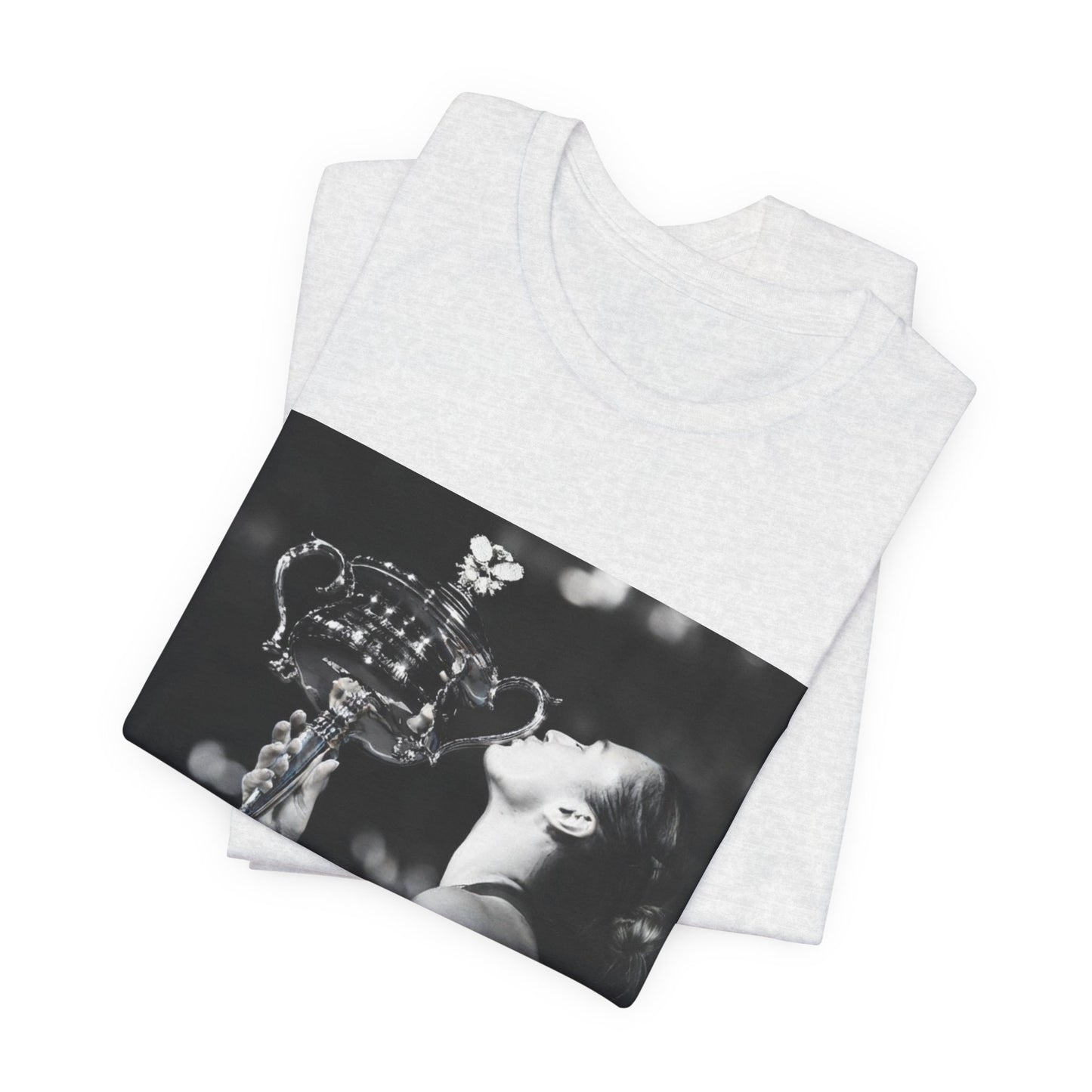 Tennis Champion Sabalenka — Wimbledon trophy moment graphic T-Shirt