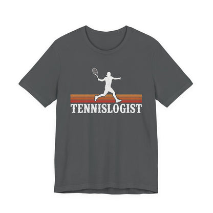 Tennislogist T‑Shirt – Retro Tennis Player Graphic Tee for Coaches & Fans