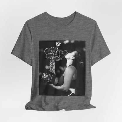 Tennis Champion Sabalenka — Wimbledon trophy moment graphic T-Shirt