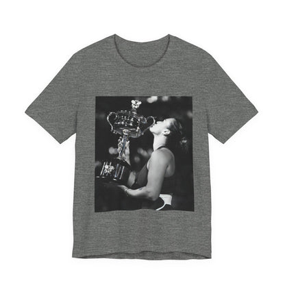 Tennis Champion Sabalenka — Wimbledon trophy moment graphic T-Shirt