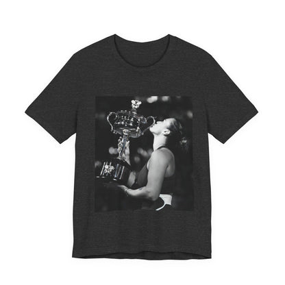 Tennis Champion Sabalenka — Wimbledon trophy moment graphic T-Shirt