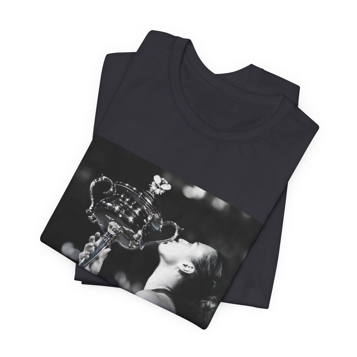 Tennis Champion Sabalenka — Wimbledon trophy moment graphic T-Shirt