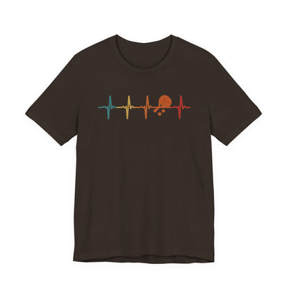 Tennis Heartbeat Tee – Retro Surfing Wave Graphic T-Shirt