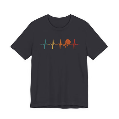 Tennis Heartbeat Tee – Retro Surfing Wave Graphic T-Shirt