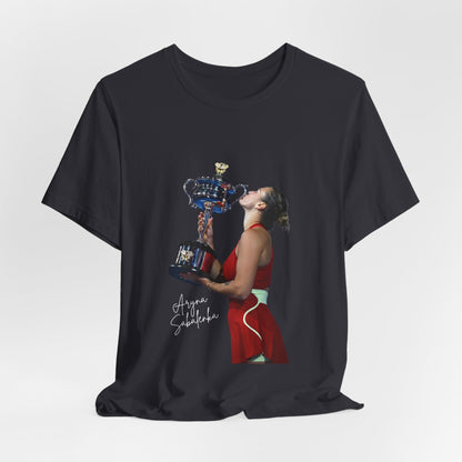 Tennis Champion Sabalenka — Woman Kissing Trophy Graphic T-Shirt
