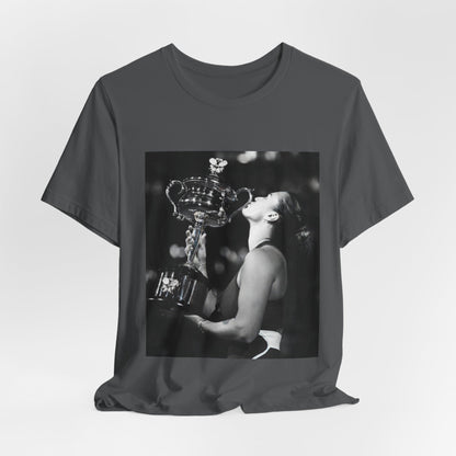Tennis Champion Sabalenka — Wimbledon trophy moment graphic T-Shirt