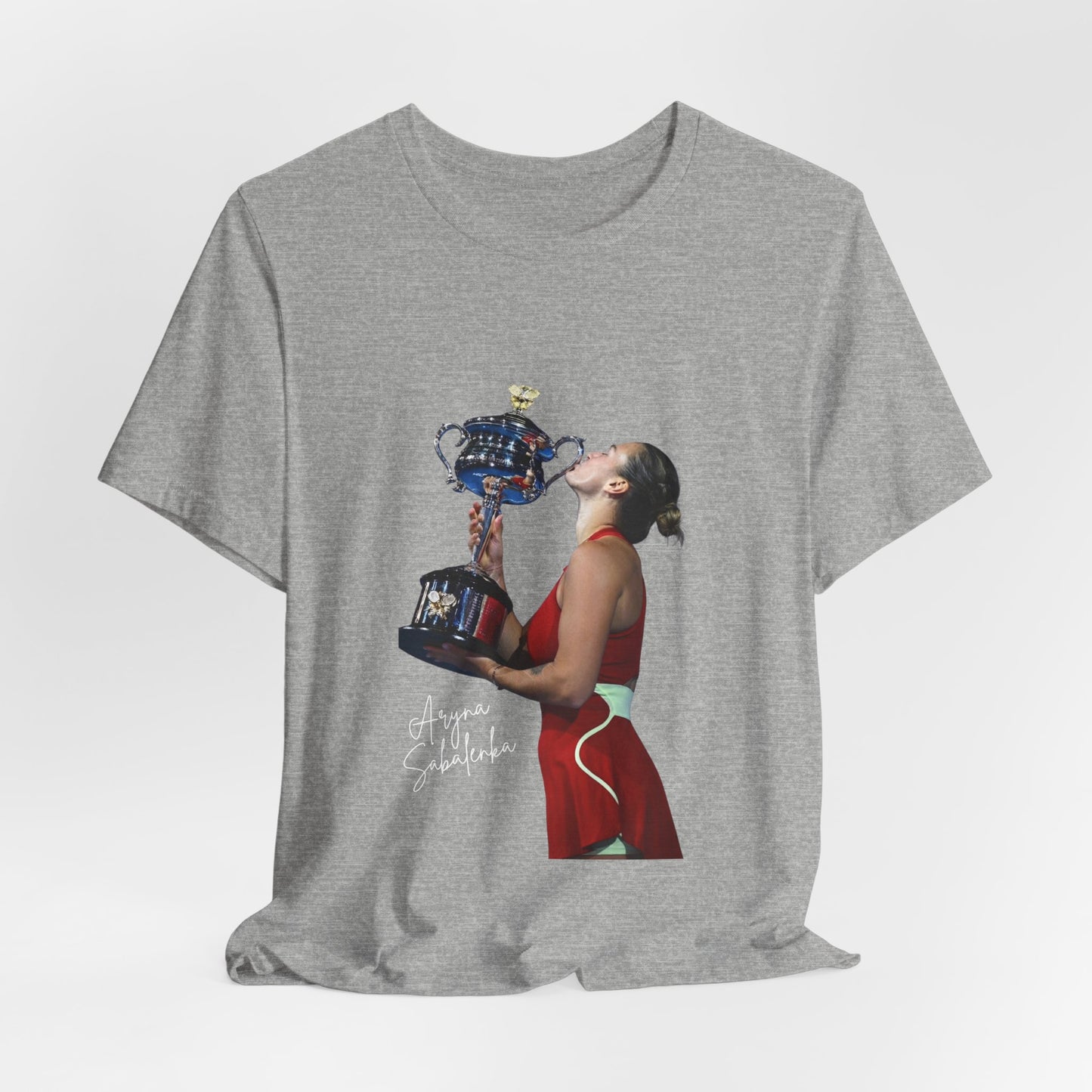 Tennis Champion Sabalenka — Woman Kissing Trophy Graphic T-Shirt