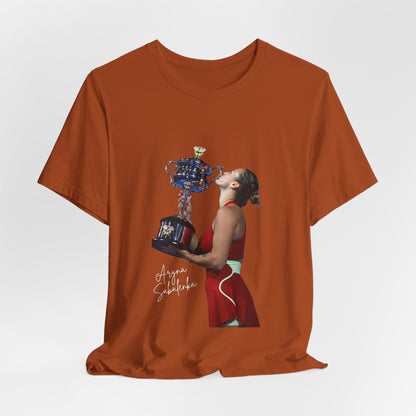 Tennis Champion Sabalenka — Woman Kissing Trophy Graphic T-Shirt