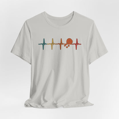 Tennis Heartbeat Tee – Retro Surfing Wave Graphic T-Shirt
