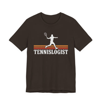 Tennislogist T‑Shirt – Retro Tennis Player Graphic Tee for Coaches & Fans