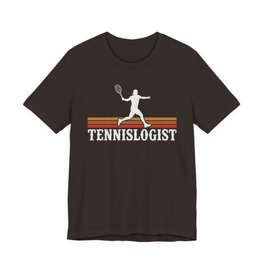 Tennislogist T‑Shirt – Retro Tennis Player Graphic Tee for Coaches & Fans