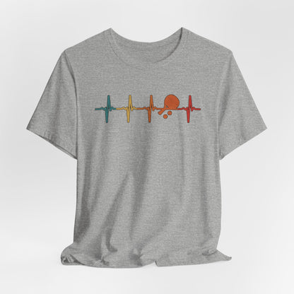 Tennis Heartbeat Tee – Retro Surfing Wave Graphic T-Shirt